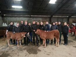 Dansk Limousine forening og Bygholm Landbrugsskole havde i samarbejde arrangeret et weekend kursus for unge med interesse for kødkvæg og dyrskue. Der var 9 deltagere og 4 hjælpere fra ungdomsudvalget. Her er lidt stemnings billeder, du kan læse mere i næs