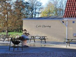 Dyrehøj Vingård er én af Danmarks største vinproducenter. De har også en vis indtjening af den turisme som det kan afføde.