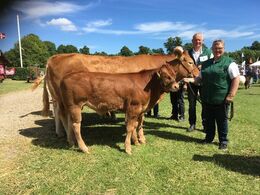 Margit og Erik Egsgaard. Bedste ældre ko m. kalv Ærespræmie