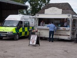 Ved alle (?) besætningsbesøgene var der læge-/sundhedspersonale til stede