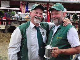 Pokal for bedste limousinedyr på Roskilde dyrskue gik igen i år til Jan Henning Henriksen (TH)