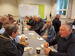 Til slut blev der grillet lækre pølser fra Sørens egne dyr, og der blev tid til at få en snak med andre limousineavlere.