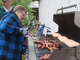 Tak til Dorthe, Margit og Erik for indsatsen med pølser og kartoffelsalat