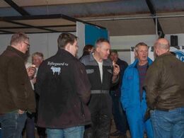 Der er morgenmøde i stalden