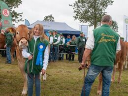 Der deles rosetter ud – blå roset kan også få det store smil frem