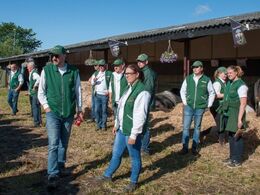 Fredag morgen – der skal være afkomsfremstilling ved bommene mellem staldene