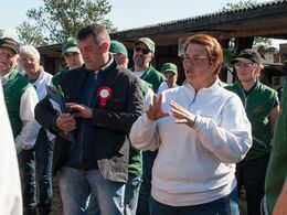 Lene Black Sinkjær oversætter dommerens forklaringer og begrundelser