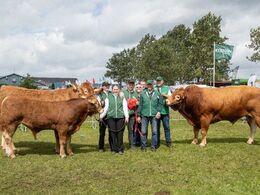Afgørelsen er faldet – gruppefoto med bedste hundyr og bedste handyr 2024. Se mange flere billeder fra  bedømmelsen i galleriet ”bedømmelse