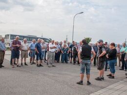 Fredagen starter med besøg på tyrestationen Genostar