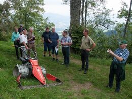 Der skal bruges specialmaskiner på de meget skrånende arealer