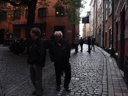 - og smalle, dystre gader.