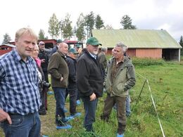 Der diskuteres hegn til foldene. Her bliver brutg mange km hegn, som bliver taget ned hvert efterår og sat op igen hvert forår.