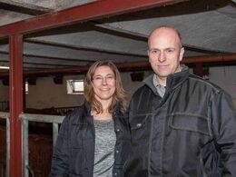 Værter Jette og Henrik var i højt humør