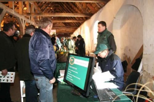 Auktionsdag 30. jan. - Endelig havde Dansk Limousine Forening også en stand. Nogle tegnede en rådgivningsaftale mens andre bestilte kåring