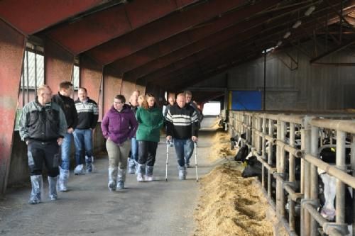 Efterårsmøde - Der blev gået mange skridt under turen rundt i staldene på Kjargaarden I/S