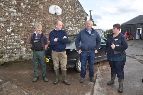 England-Scotland 2013 - Besætningsbesøg hos Glenrock Limousines nær Lockerbie i Skotland. Lene Black Sinkjær (yderst til højre) fungerede som den limousinefaglige rejseleder. Besætningsbesøgene kom i stand takket være Steve Jones (nummer to fra højre) fra Semenstore Ltd – www.semenstore.co.uk –