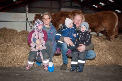 Skovlund Limousine - Søren L. Paulsen med familie – hustruen Britta, døtrene Stine og Lotte samt sønnen Anton