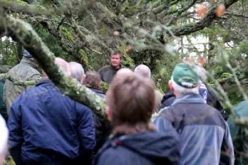 Stemningsbilleder - En ansat fra Skov og Naturstyrelsen var guide på turen og fortalte om det specielle landskab