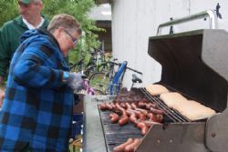 Stemningsbilleder - Tak til Dorthe, Margit og Erik for indsatsen med pølser og kartoffelsalat